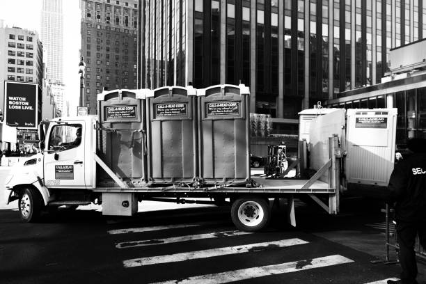 Professional porta potty rental in Desert View Highlands, CA